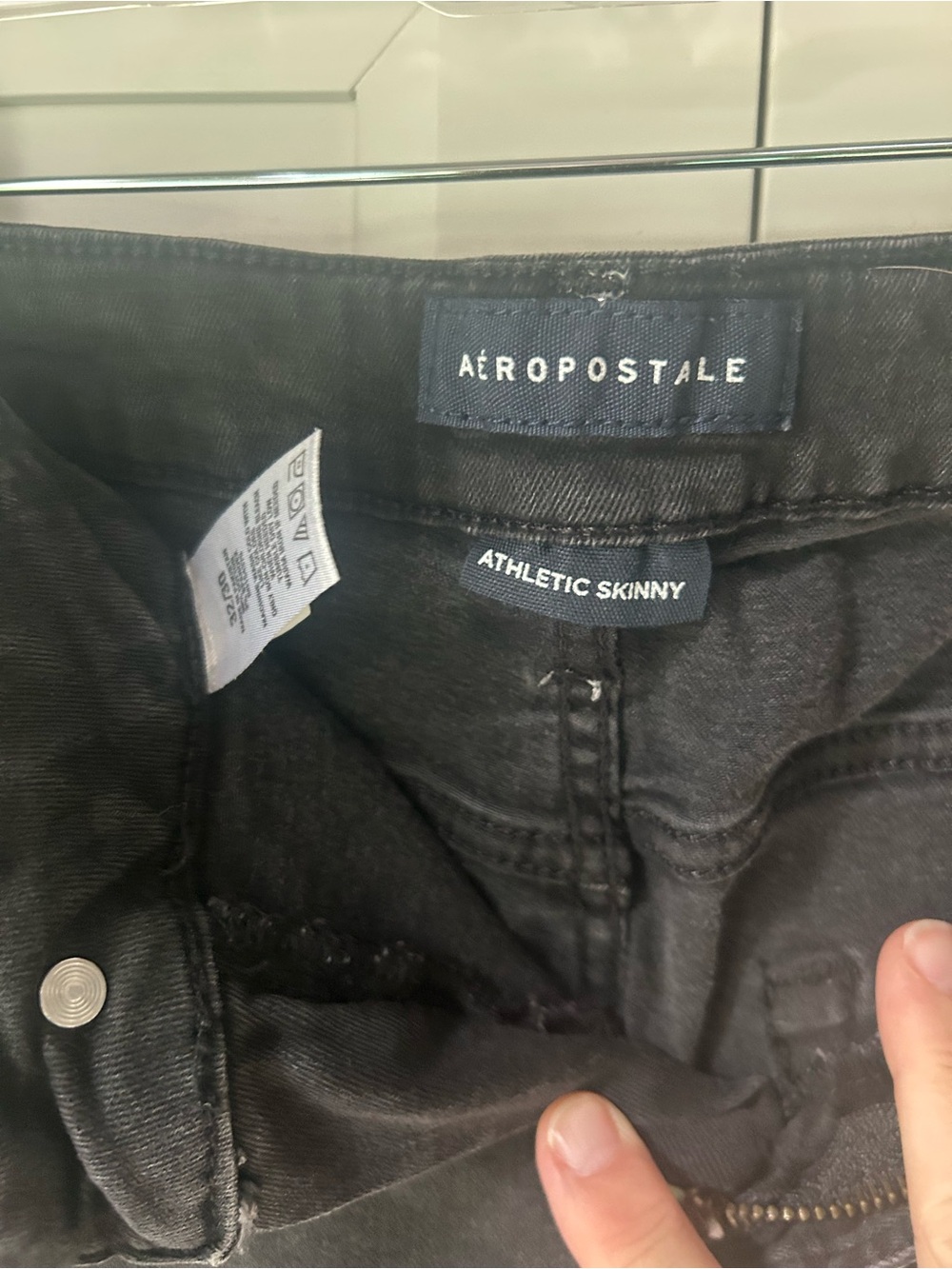 Aeropostale Men's Athletic Skinny Jeans - Black Wash